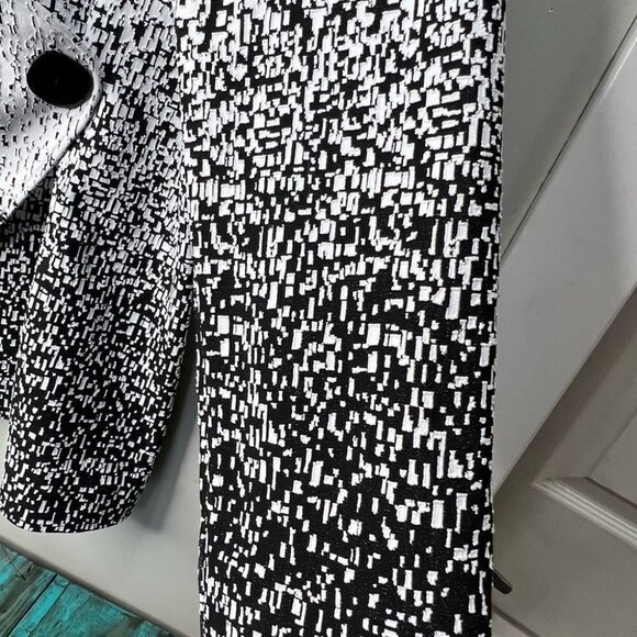 Unbranded Black & White Wrap Jacket - Picture 3 of 10